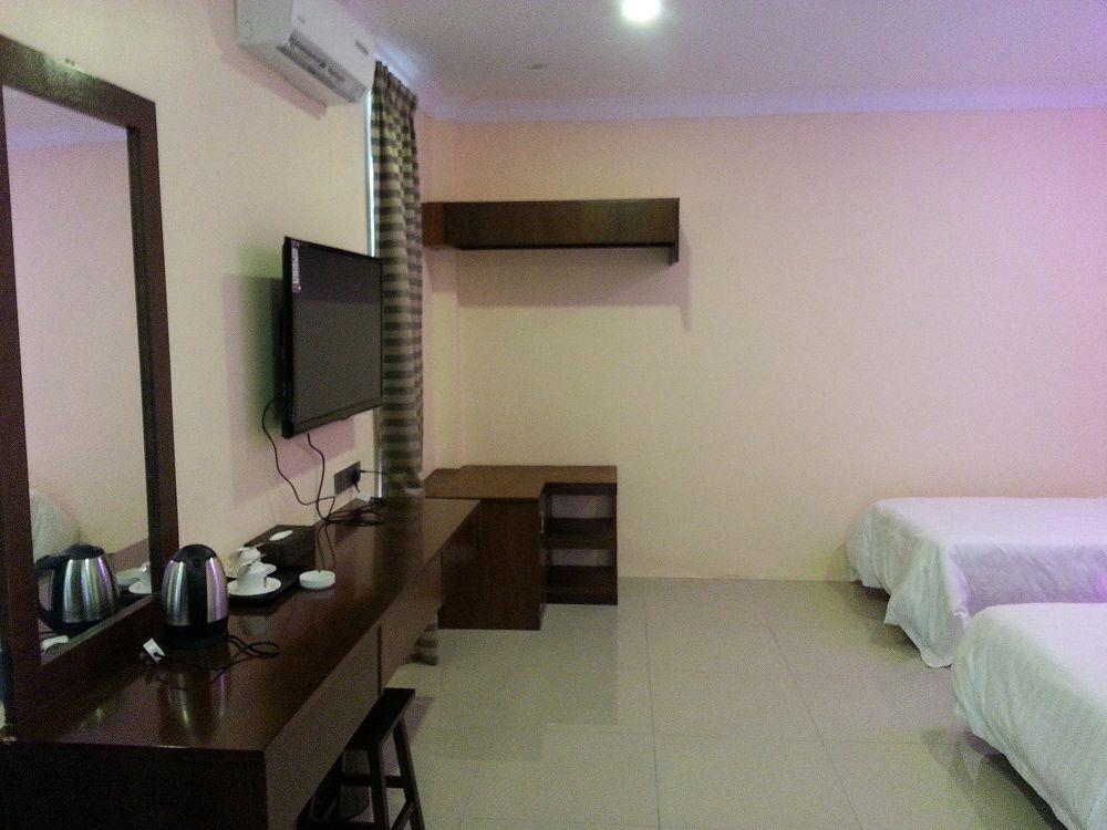 Tomato Hotel Лангкави Экстерьер фото