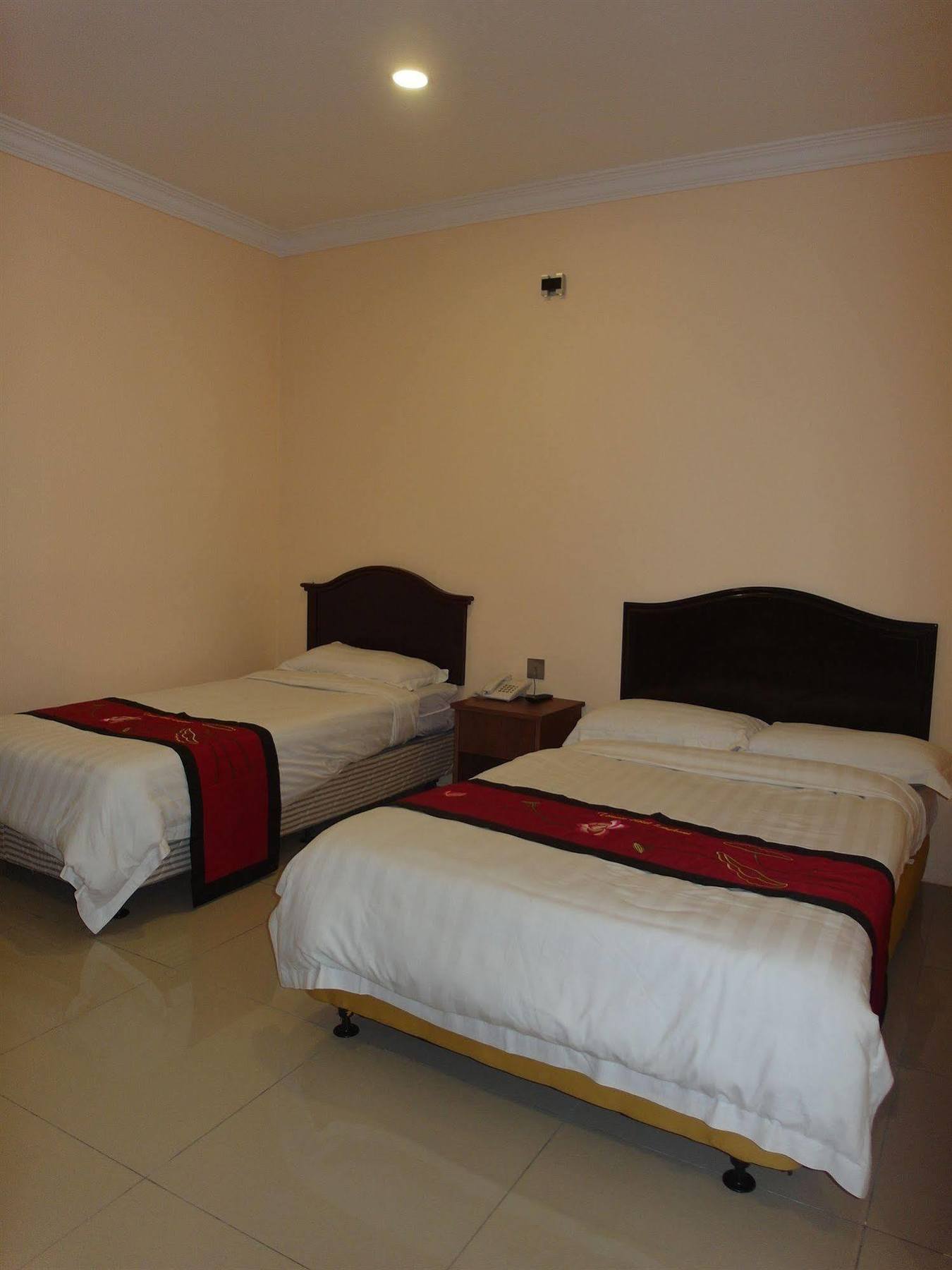Tomato Hotel Лангкави Экстерьер фото